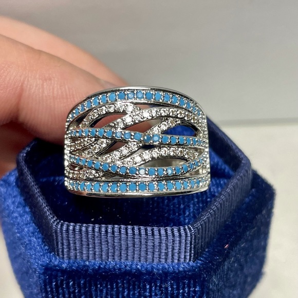 Thick cerulean blue multi-layer crossover ring - Picture 3 of 13